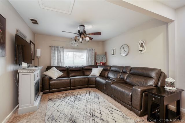 7129 Peach Tree Lane, Georgetown, IN 47122