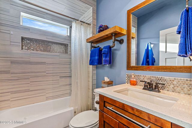 3684 Santa Cecilia Avenue, Las Cruces, NM 88012