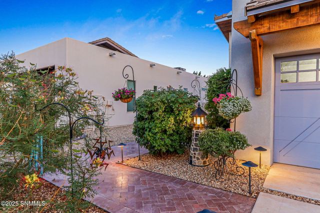 3684 Santa Cecilia Avenue, Las Cruces, NM 88012