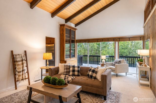16521 NE 1st Place, Bellevue, WA 98008