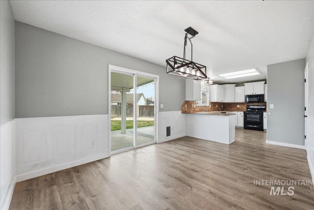 16023 N Saint Helens Dr, Nampa, ID 83651