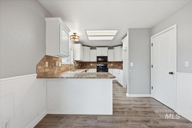 16023 N Saint Helens Dr, Nampa, ID 83651