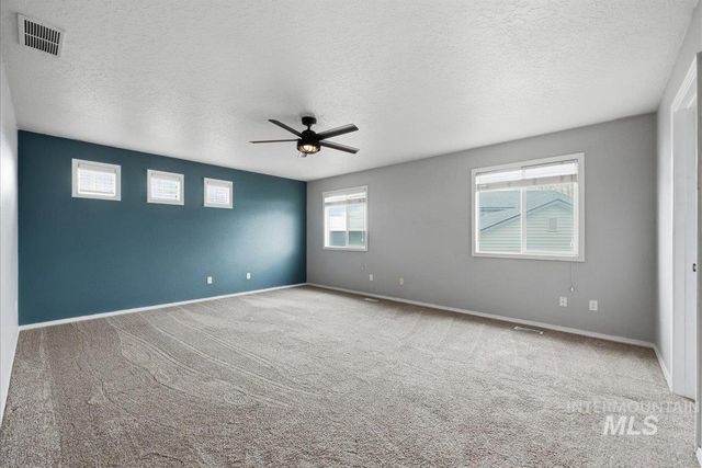 16023 N Saint Helens Dr, Nampa, ID 83651