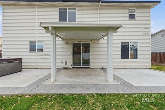 16023 N Saint Helens Dr, Nampa, ID 83651