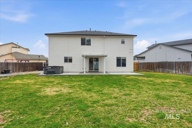 16023 N Saint Helens Dr, Nampa, ID 83651