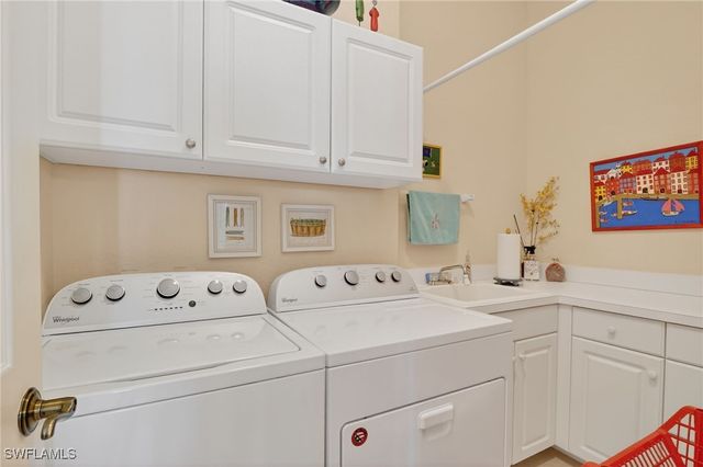 1867 Seville BLVD 422, Naples, FL 34109