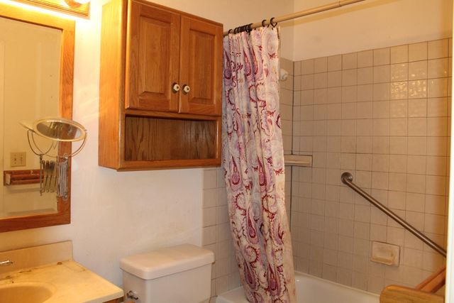 7326 Salazar Dr, North Highlands, CA 95660