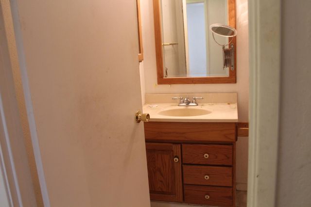 7326 Salazar Dr, North Highlands, CA 95660