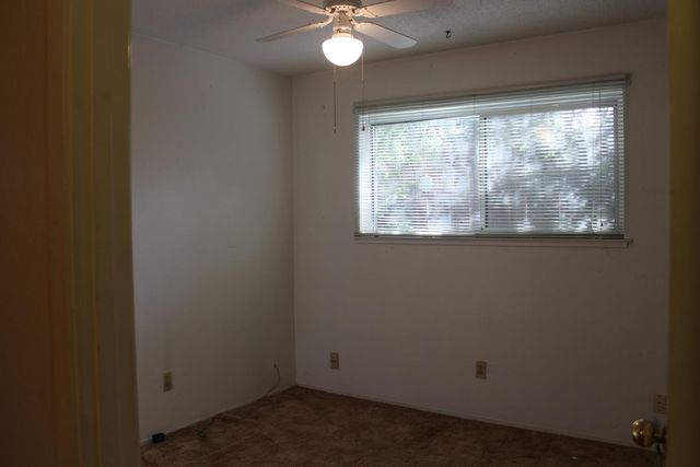 7326 Salazar Dr, North Highlands, CA 95660