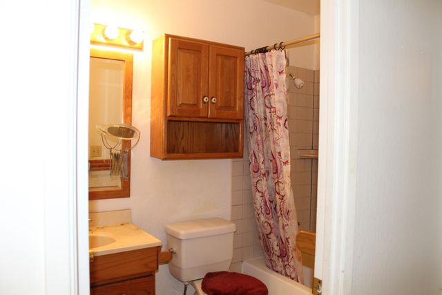 7326 Salazar Dr, North Highlands, CA 95660