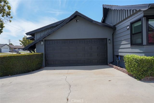 1641 W El Portal Dr, La Habra, CA 90631