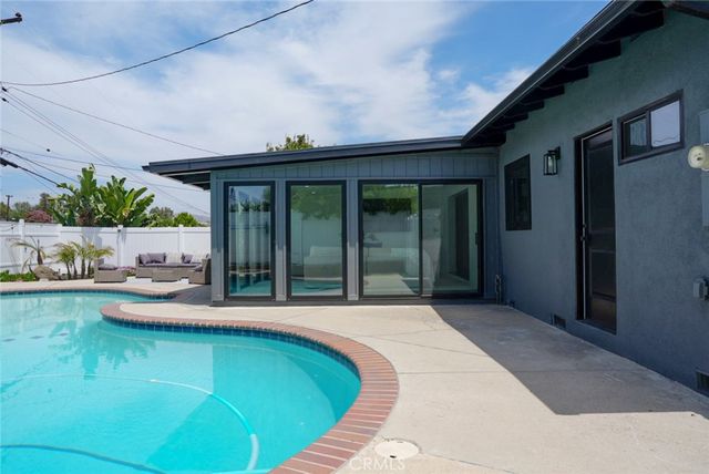 1641 W El Portal Dr, La Habra, CA 90631