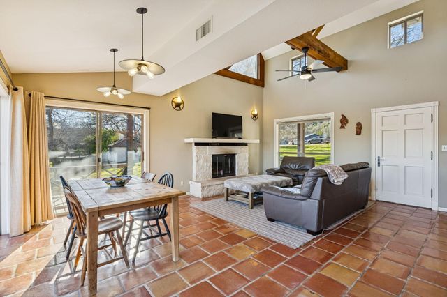 2730 Ponderosa DR, New Braunfels, TX 78132