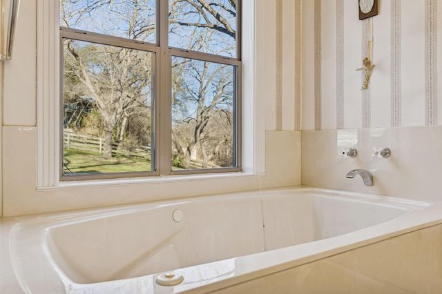 2730 Ponderosa DR, New Braunfels, TX 78132