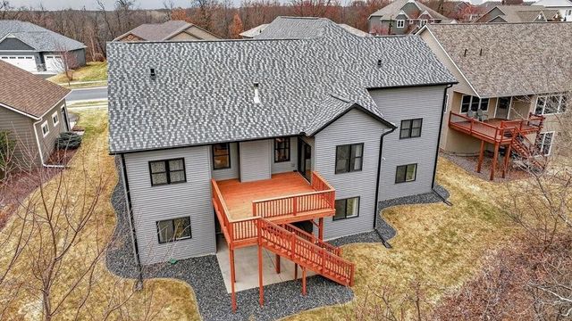 4642 S Oakwood Hills Parkway, Eau Claire, WI 54701