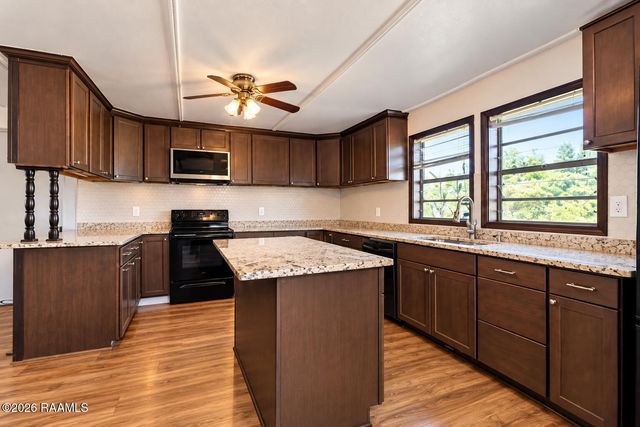 803 Roger Road, Scott, LA 70583