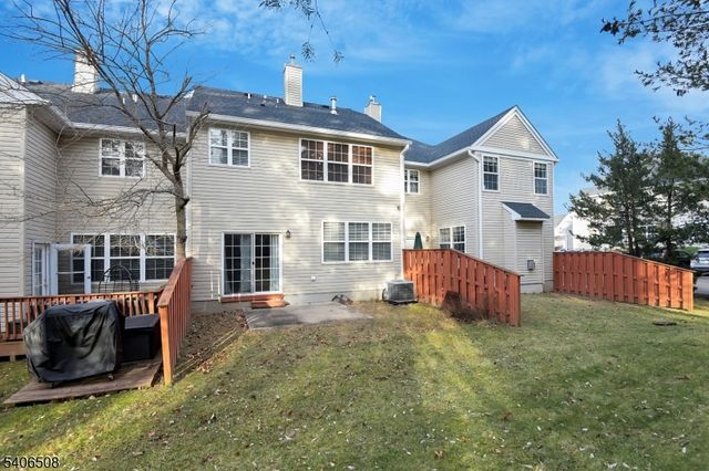 14 Scarlet Oak Dr, Montgomery Twp., NJ 08540