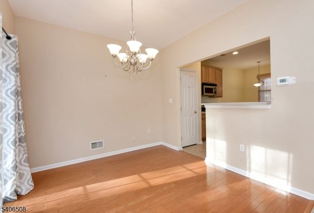 14 Scarlet Oak Dr, Montgomery Twp., NJ 08540