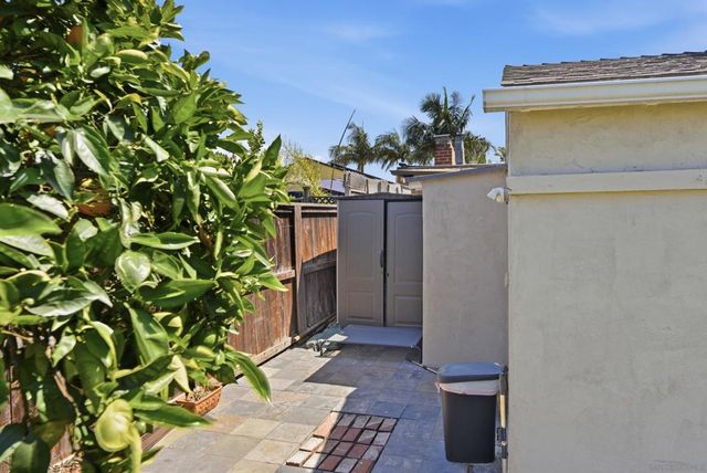 4707 Constance Dr, San Diego, CA 92115