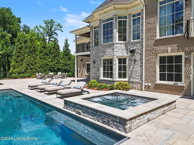 5706 Harrods Glen Dr, Prospect, KY 40059