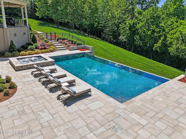 5706 Harrods Glen Dr, Prospect, KY 40059