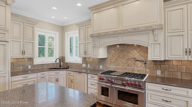 5706 Harrods Glen Dr, Prospect, KY 40059