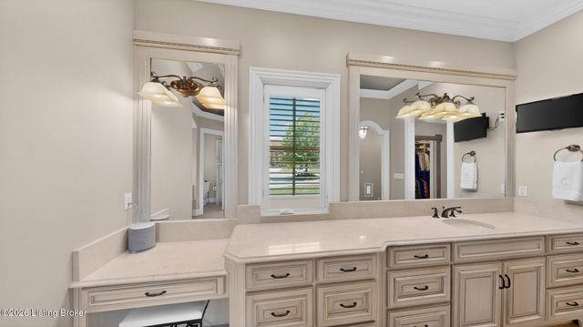 5706 Harrods Glen Dr, Prospect, KY 40059