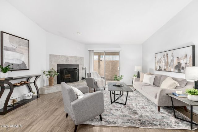 3033 N 37TH Street 1, Phoenix, AZ 85018