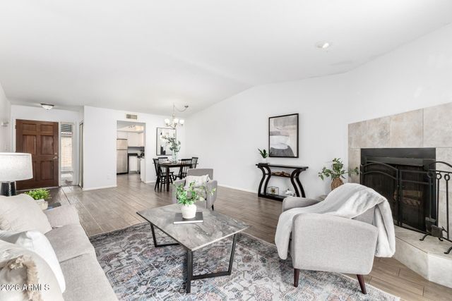 3033 N 37TH Street 1, Phoenix, AZ 85018