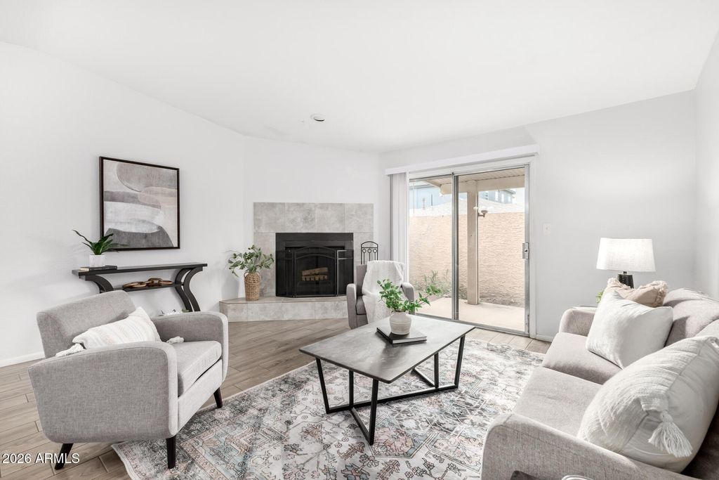 3033 N 37TH Street 1, Phoenix, AZ 85018