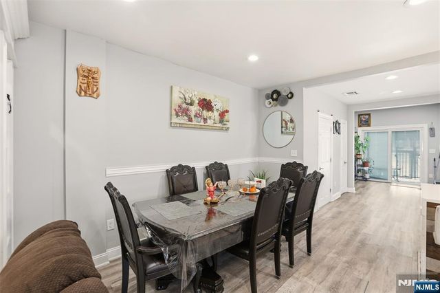 41 15th Avenue, Elmwood Park, NJ 07407