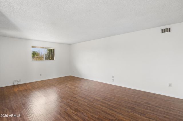 1014 E BALBOA Circle, Tempe, AZ 85282