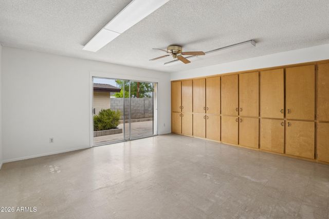 1014 E BALBOA Circle, Tempe, AZ 85282