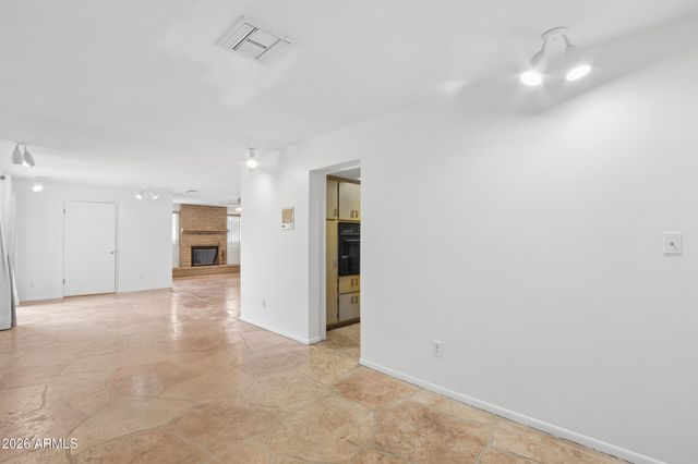 1014 E BALBOA Circle, Tempe, AZ 85282
