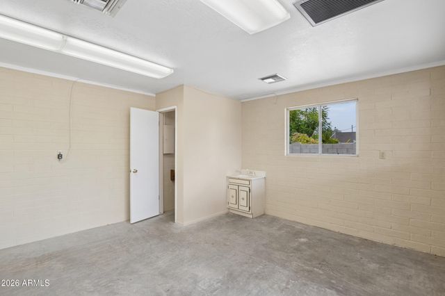 1014 E BALBOA Circle, Tempe, AZ 85282