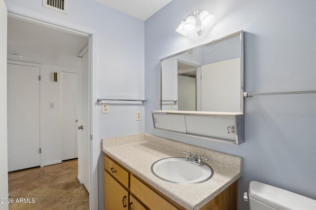 1014 E BALBOA Circle, Tempe, AZ 85282