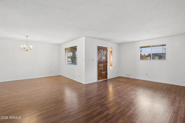 1014 E BALBOA Circle, Tempe, AZ 85282
