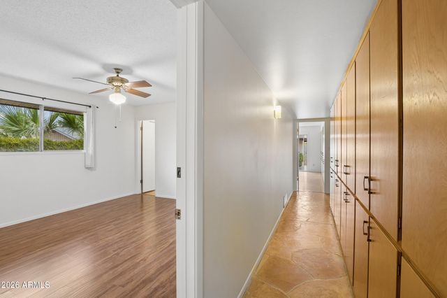 1014 E BALBOA Circle, Tempe, AZ 85282