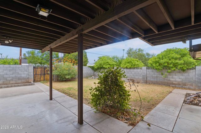 1014 E BALBOA Circle, Tempe, AZ 85282
