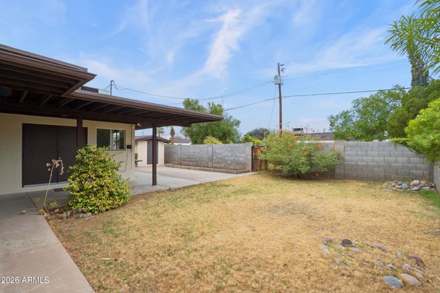 1014 E BALBOA Circle, Tempe, AZ 85282