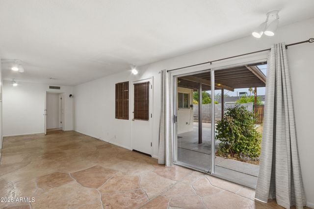 1014 E BALBOA Circle, Tempe, AZ 85282