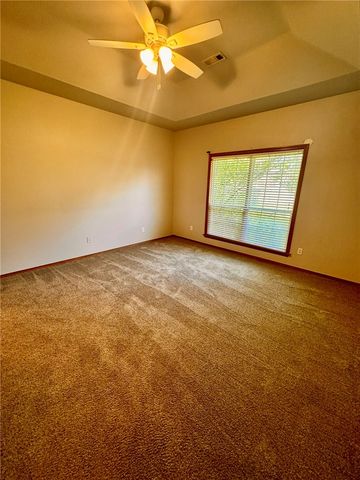3802 SW Maple Road, Bentonville, AR 72712