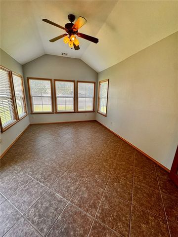 3802 SW Maple Road, Bentonville, AR 72712