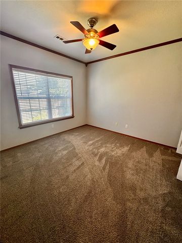 3802 SW Maple Road, Bentonville, AR 72712