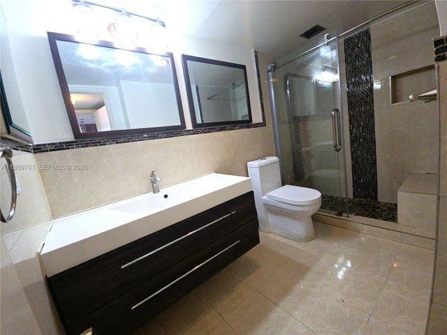 2851 NE 183rd St 905E, Aventura, FL 33160