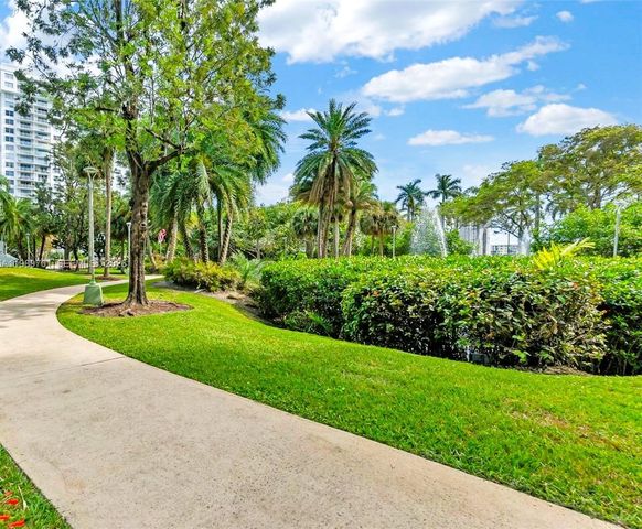 2851 NE 183rd St 905E, Aventura, FL 33160