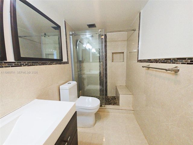 2851 NE 183rd St 905E, Aventura, FL 33160