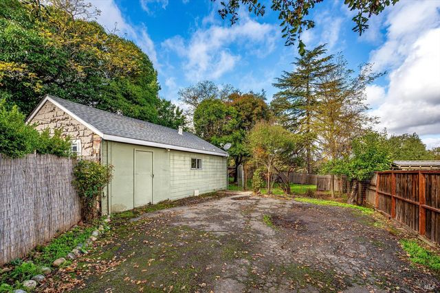 751 Verano Ave, Sonoma, CA 95476