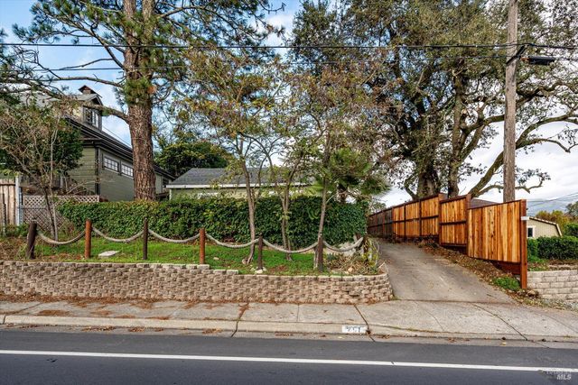 751 Verano Ave, Sonoma, CA 95476