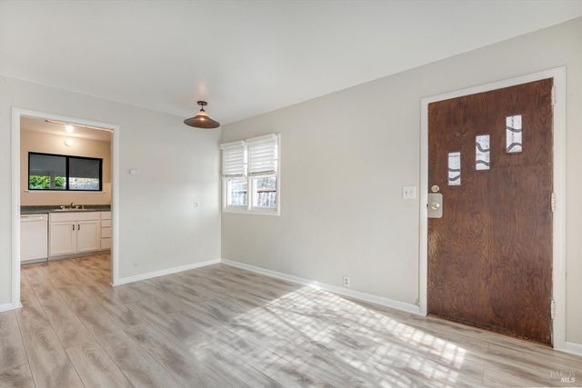 751 Verano Ave, Sonoma, CA 95476